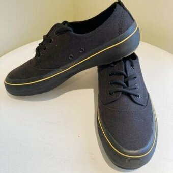 Tenisky orig.Dr.Martens Jacy vel.42