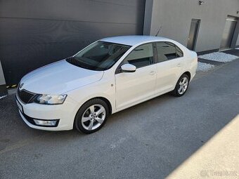 Škoda Rapid 1.2tsi 77kw ČR 1.majitel,serviska 2x klíč