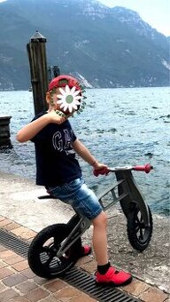 Odrážedlo FirstBIKE - skvělý stav, bez poškození