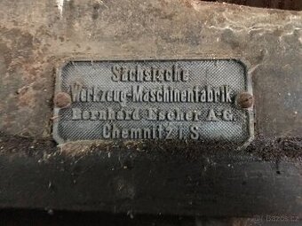 Prodám historický soustruh - 1