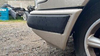 Přední nárazník Mercedes w124