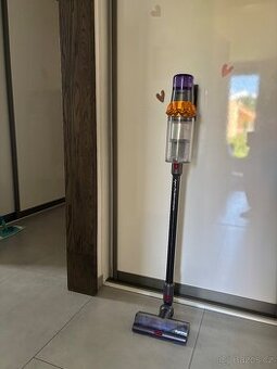 Dyson V15s Detect Submarine