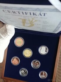 Sada oběžných mincí 2016 Proof v dřevěné etui