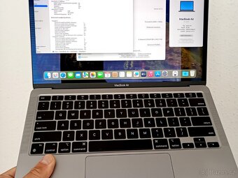 Macbook Apple M1 chip 16 RAM 256 ssd Jako nový