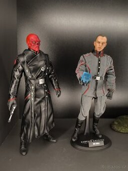 Hot toys