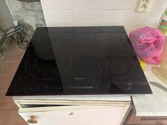 Beko HIC 64502 T sklokeramická varná deska