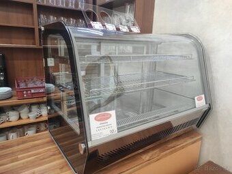 Prodej z cukrárny