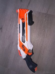 Pistole Nerf