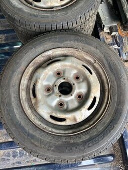 Gumy Ford transit