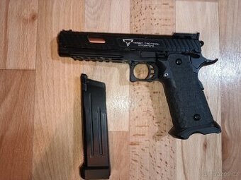 Airsoftová pistole Combat Master GBB, ARMY Armament