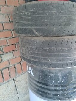 Pneumatiky 215/55R16 zátěžové