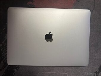 Macbook air 13’ 2020 M1