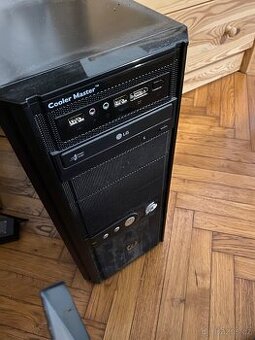 Herní / pracovní PC s Quadro RTX 4000 – i3 / 16 GB / NVMe
