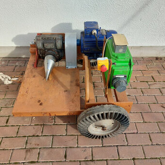 kuželová štípačka na dřevo