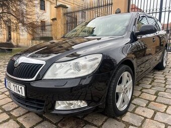 ŠKODA OCTAVIA 2.0TDI 103KW /FL/XENON/ŠÍBR/PDC/NAVI/ALCANTARA