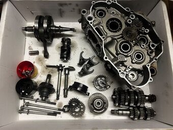 Díly motoru yamaha YZ250F 2008