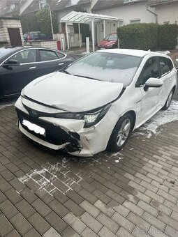 Toyota Corolla E21 1.8 Hybrid, rok 2021, 183 tis. km.