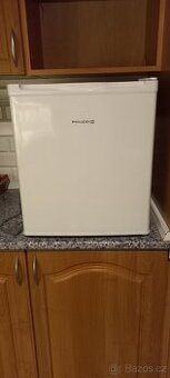 Philco lednice PSB 401 EW Cube