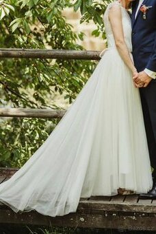 Svatební šaty Rara Avis, model Ivanel