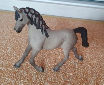 Schleich Arabský kůň klisna