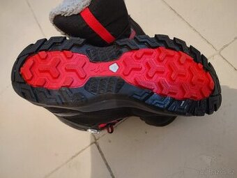 Nepromokavé zimní turistické boty Quechua