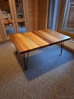 Konferenční stolek