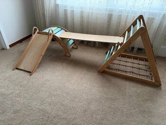 Piklerové trojúhelník,houpačka,klouzačka