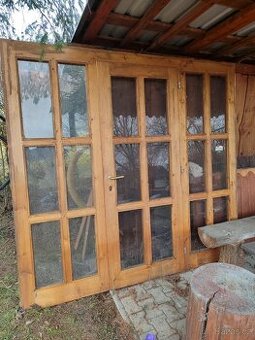 Dřevěné prosklené terasové dveře