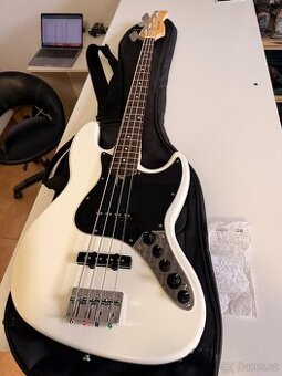 Elektrická Baskytara Sire Marcus Miller V3-4 Antique White