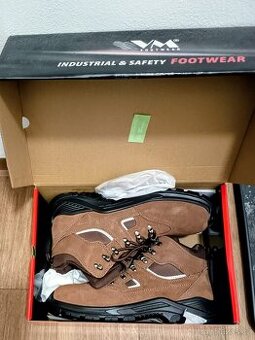 Pracovní - zimní obuv