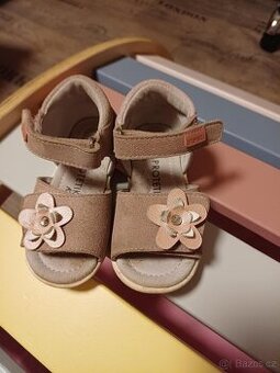 Dětské sandálky vel. 22