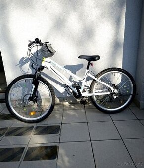 Dvě kola značky Olpran.