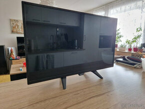 Philips 32" 80 cm LED Full HD TV - 1