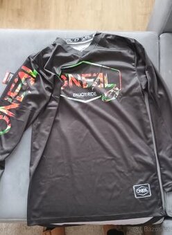 Dres Oneal -nový