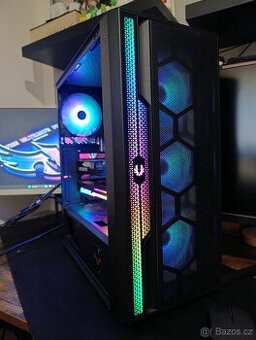 Herni PC Gaming 2,5 mesice v provozu / RTX / 32GB