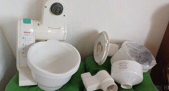 kuchyňský robot Bosch MUM 4505