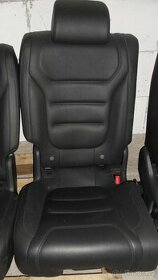 VW Touareg 7P0 sedáky / interiér