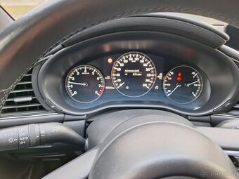 Mazda 3 BP 2019 90kW 122k manuál, ČR