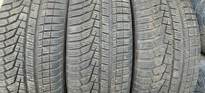 Zimní pneu Hankook 215/45/18