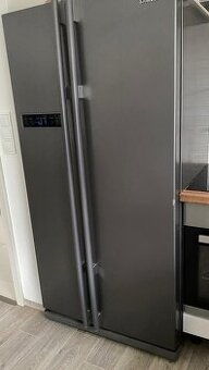Nabizim k prodeji plně funkčni Americkou lednici SAMSUNG
