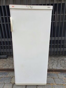 DOVOZzdarma AEG mrazák s 190 litrů objemem