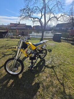 Suzuki RM 85 - 1