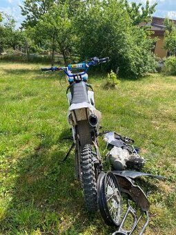 Prodam pit bike 140 cc plus dily v hodnotě 15 tis