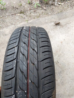 Pneumatika 195/65R15