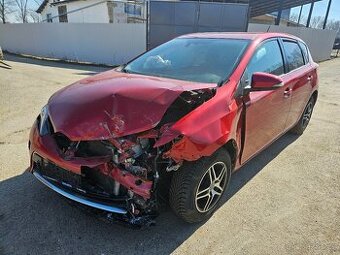 Toyota Auris 1.6 97kw 2014 ČR