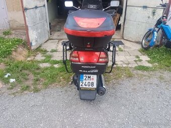 Suzuki Burgman AN 250