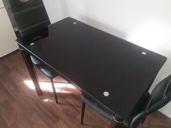 Skleněný stůl + 2 židle