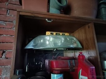 Skoda octavia II PREDNI SVETLO
