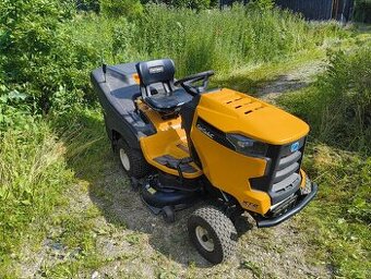 Špičkový zahradní traktor Cub Cadet XT2 QR106