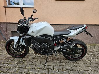 Yamaha FZ1N, 2011, najeto jen 12 tis. km - TOP stav